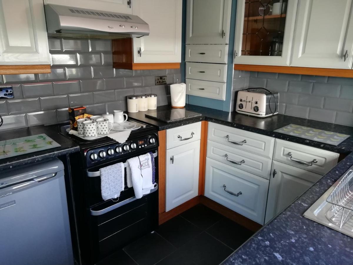 Cosy Spacious 2-Bed Cottage In Watchet Somerset Екстер'єр фото